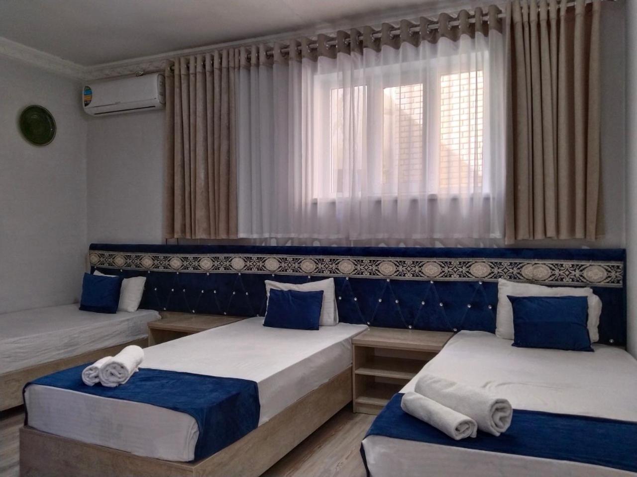 Hotel Rizqiro'Z Boutique Бухара Екстериор снимка