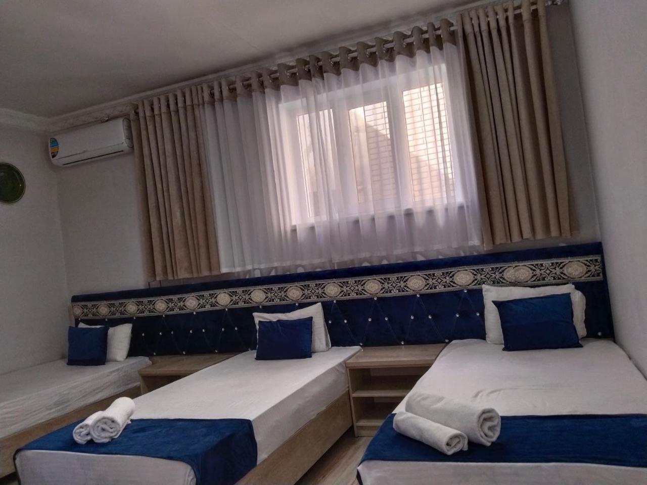 Hotel Rizqiro'Z Boutique Бухара Екстериор снимка