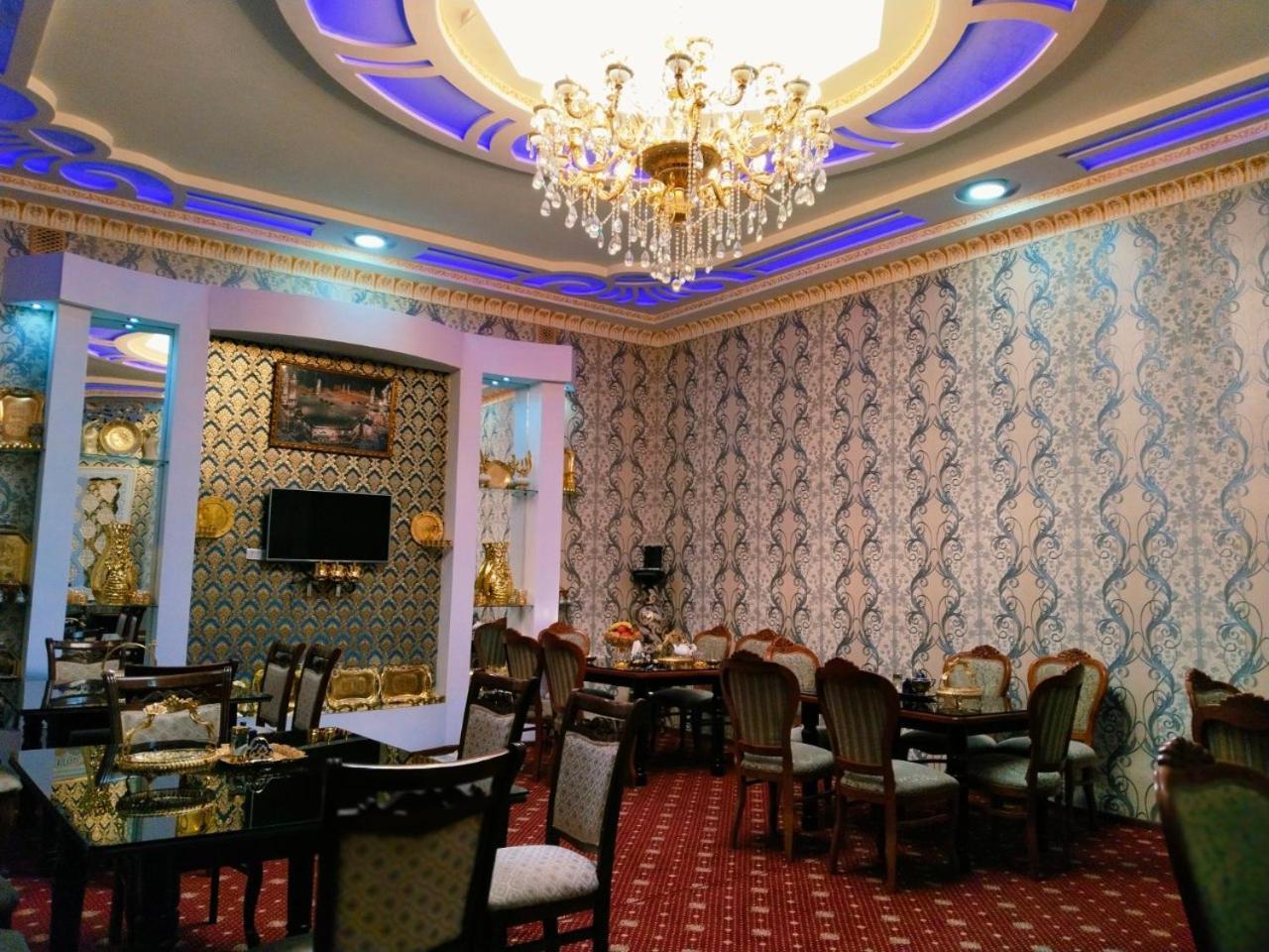 Hotel Rizqiro'Z Boutique Бухара Екстериор снимка